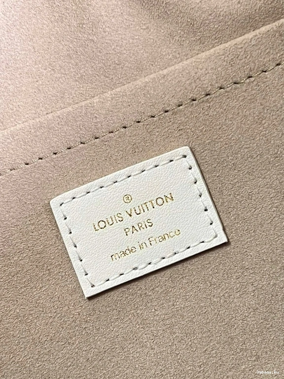 BANDOULIÈRE VUITTON LOUIS SPEEDY 20 1228